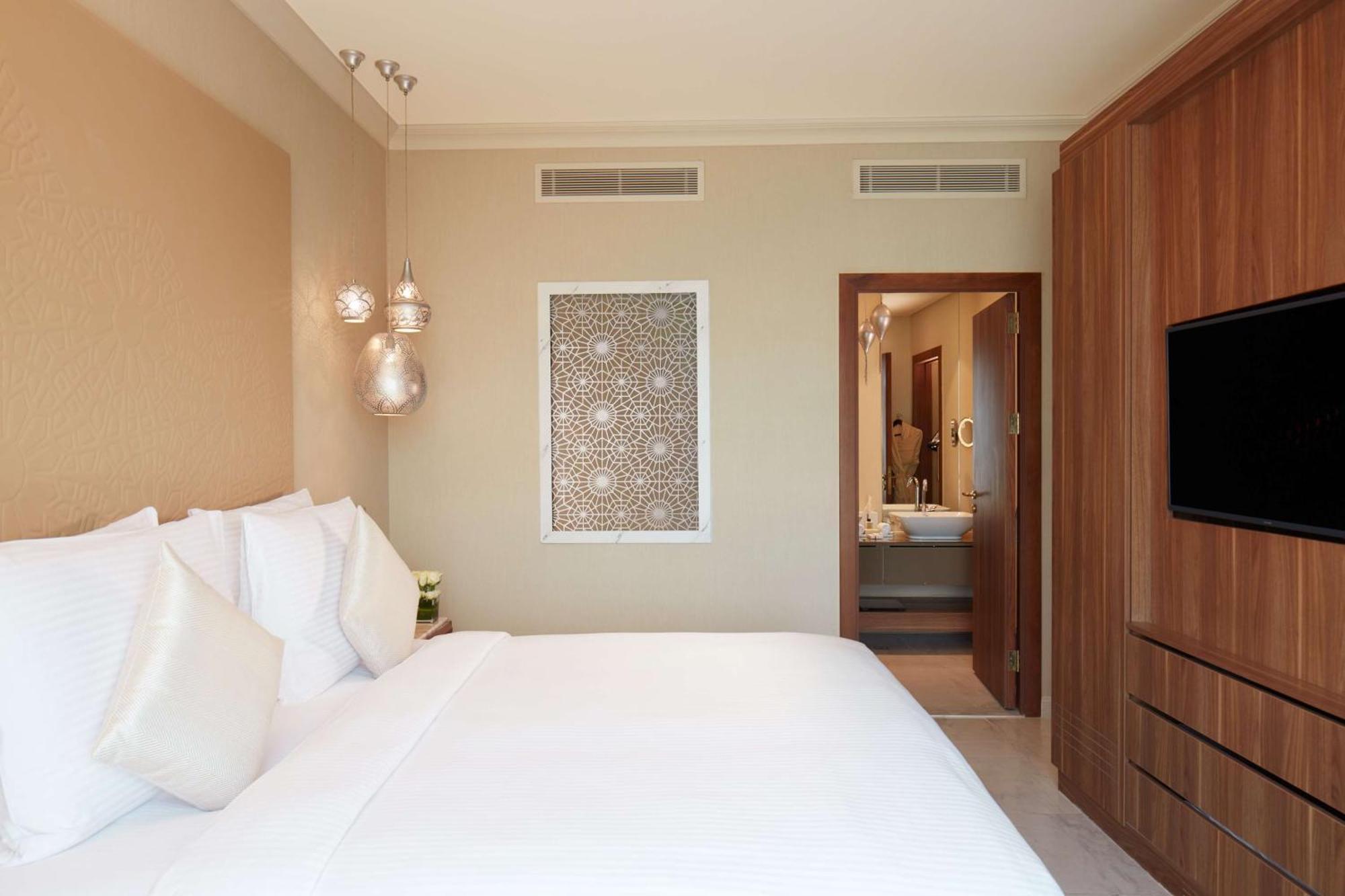 Tilal Jabal Al Kabah Hotel Mecca Luaran gambar A bedroom at the hotel