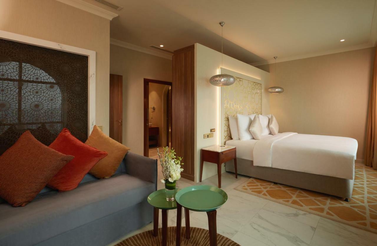 Tilal Jabal Al Kabah Hotel Mecca Luaran gambar A suite at the Taj Mahal Palace