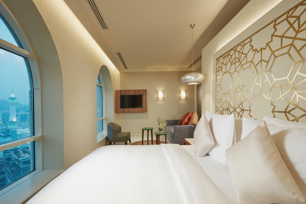 Tilal Jabal Al Kabah Hotel Mecca Luaran gambar A suite at the hotel